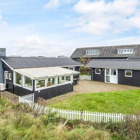 Xlviii Holiday home